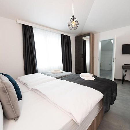 Kapov'S Rooms Каштела Экстерьер фото