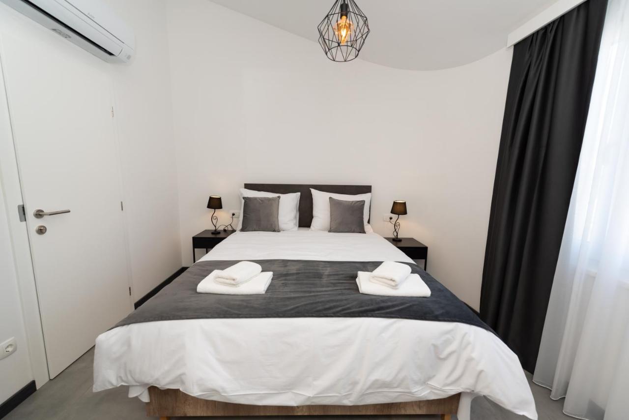 Kapov'S Rooms Каштела Экстерьер фото
